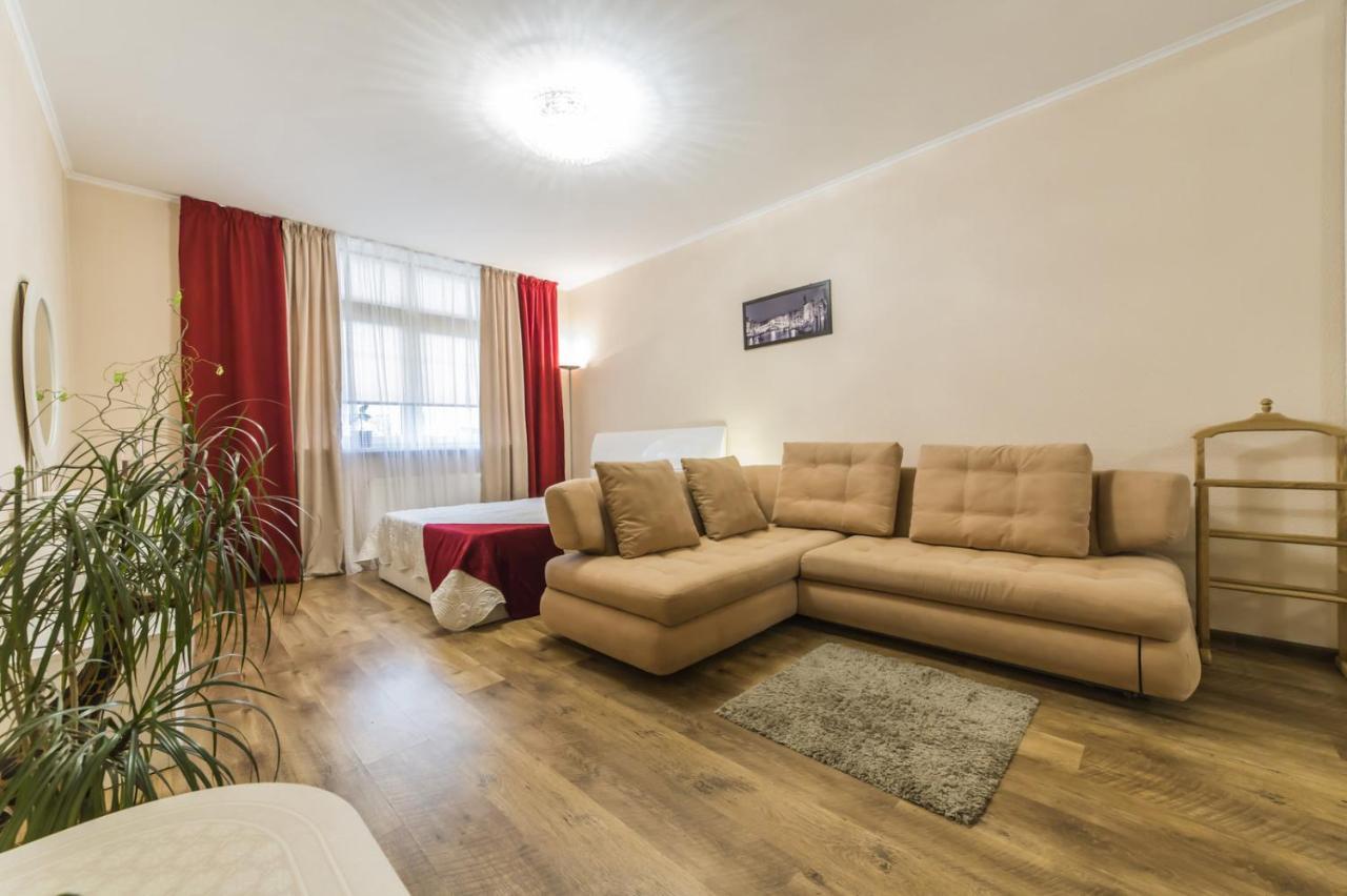 1 Поверх Ж К Паркові Озера Метро Дарниця Apartment Kyiv Exterior photo