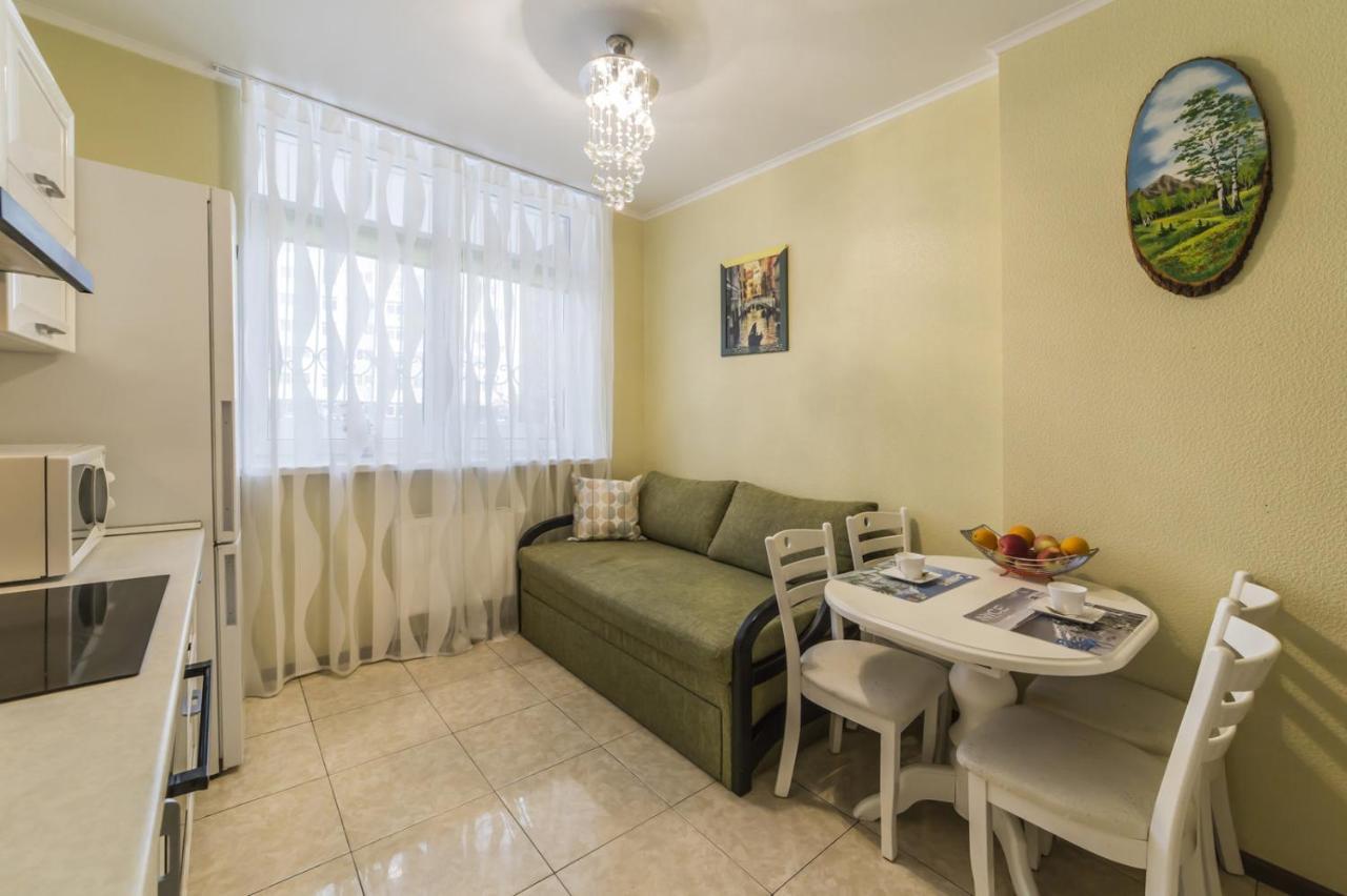 1 Поверх Ж К Паркові Озера Метро Дарниця Apartment Kyiv Exterior photo