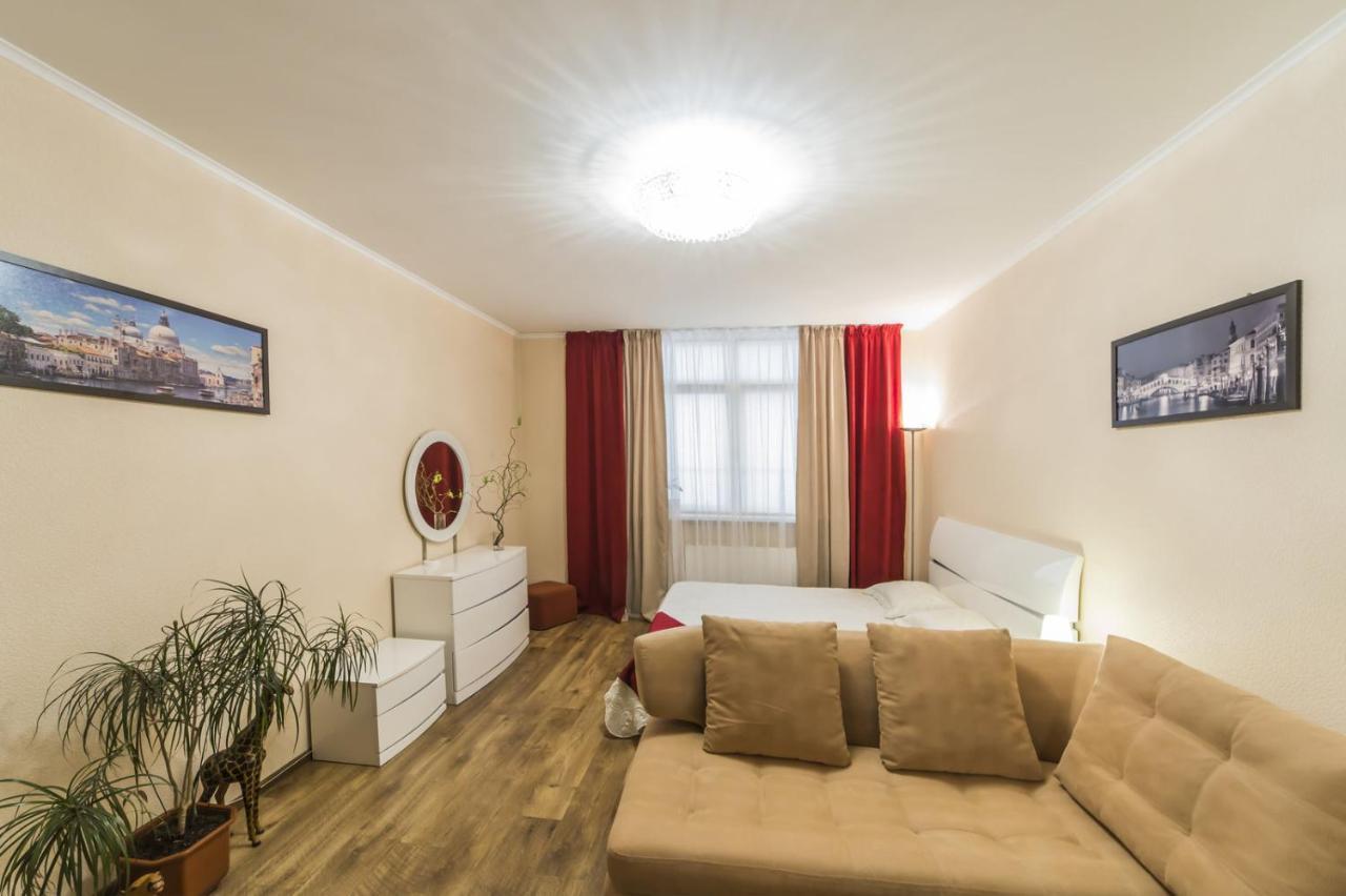 1 Поверх Ж К Паркові Озера Метро Дарниця Apartment Kyiv Exterior photo